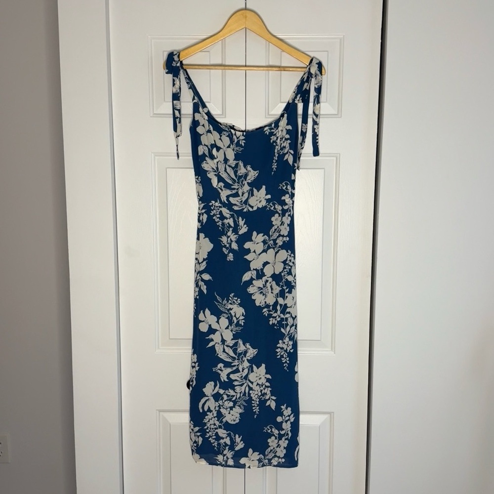 Reformation Blue and White Midi Dress (4) - Picture 4 of 6